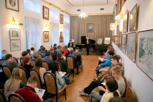 174th Concert for the Youth 'How to Listen to Music?”, Szymon Nehring piano, Juliusz Adamowski commentary. <br>  Music and Literature Club in Wroclaw 14th April 2016. Photo by Andrzej Solnica.